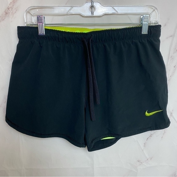 Nike Mid Rise Double Lined Dry Fit Athletic Shorts - C43 - Picture 1 of 5